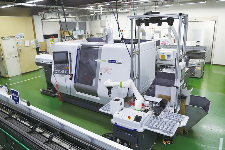 最新型ロボットシステム